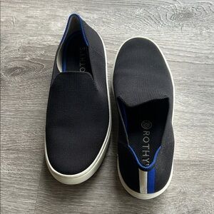 Rothy's Women’s Black Slip-Ons size 7.5